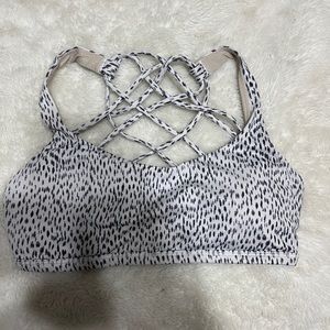 Lululemon sports bra